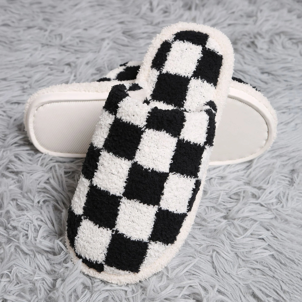 Checkered Pattern Luxury Soft Slippers