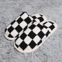 Checkered Pattern Luxury Soft Slippers