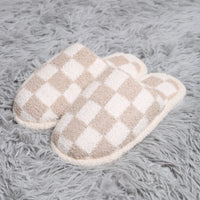 Checkered Pattern Luxury Soft Slippers