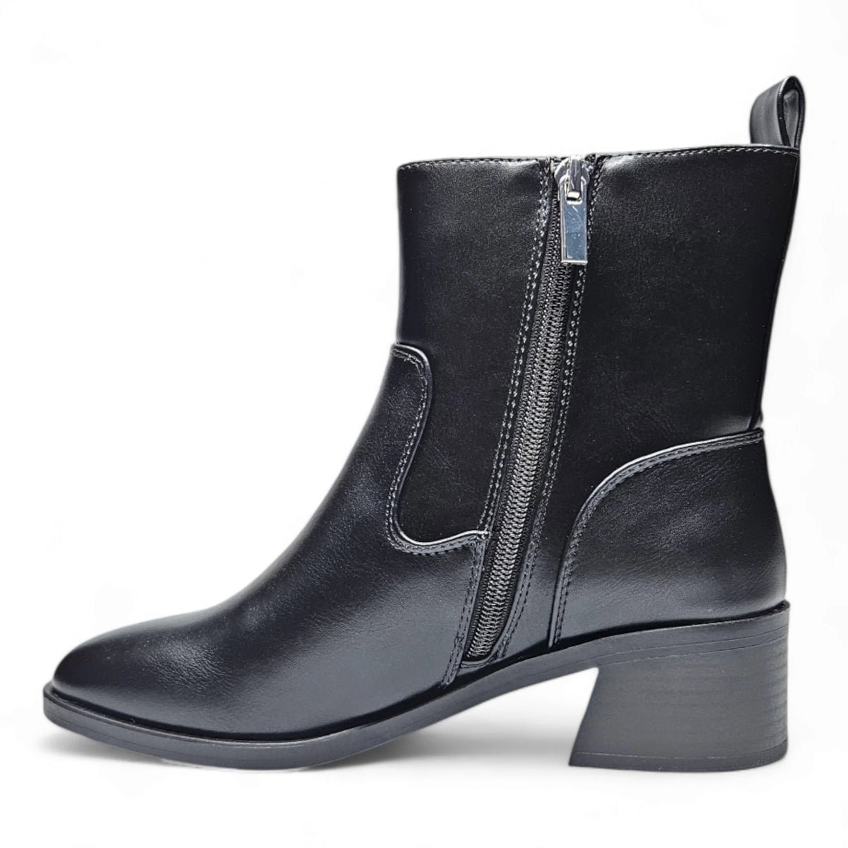 Black leather Daily Casual Beaver Ankle Bootie with side zipper and chunky heel