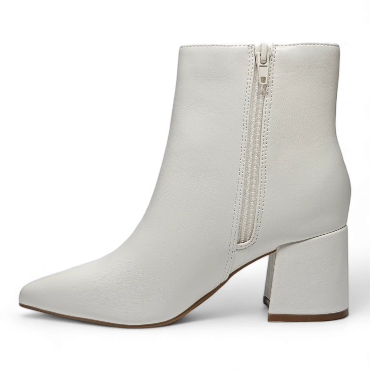 White leather ankle bootie with pointed toe and chunky block heel, Mode Block Heel Ankle Bootie