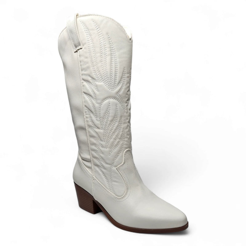 White leather Montana Western Boot with intricate embroidery and chunky heel design