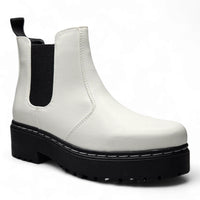 White leather Rock’n Chelsea Boot with a chunky black platform sole for stylish comfort