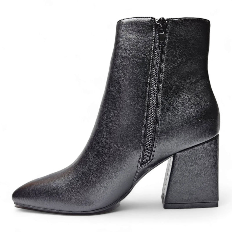 Black leather Simply Pointed ankle boot with chunky heel and side zipper