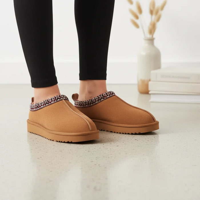 Simmon Cozy Clog Slippers - Tan