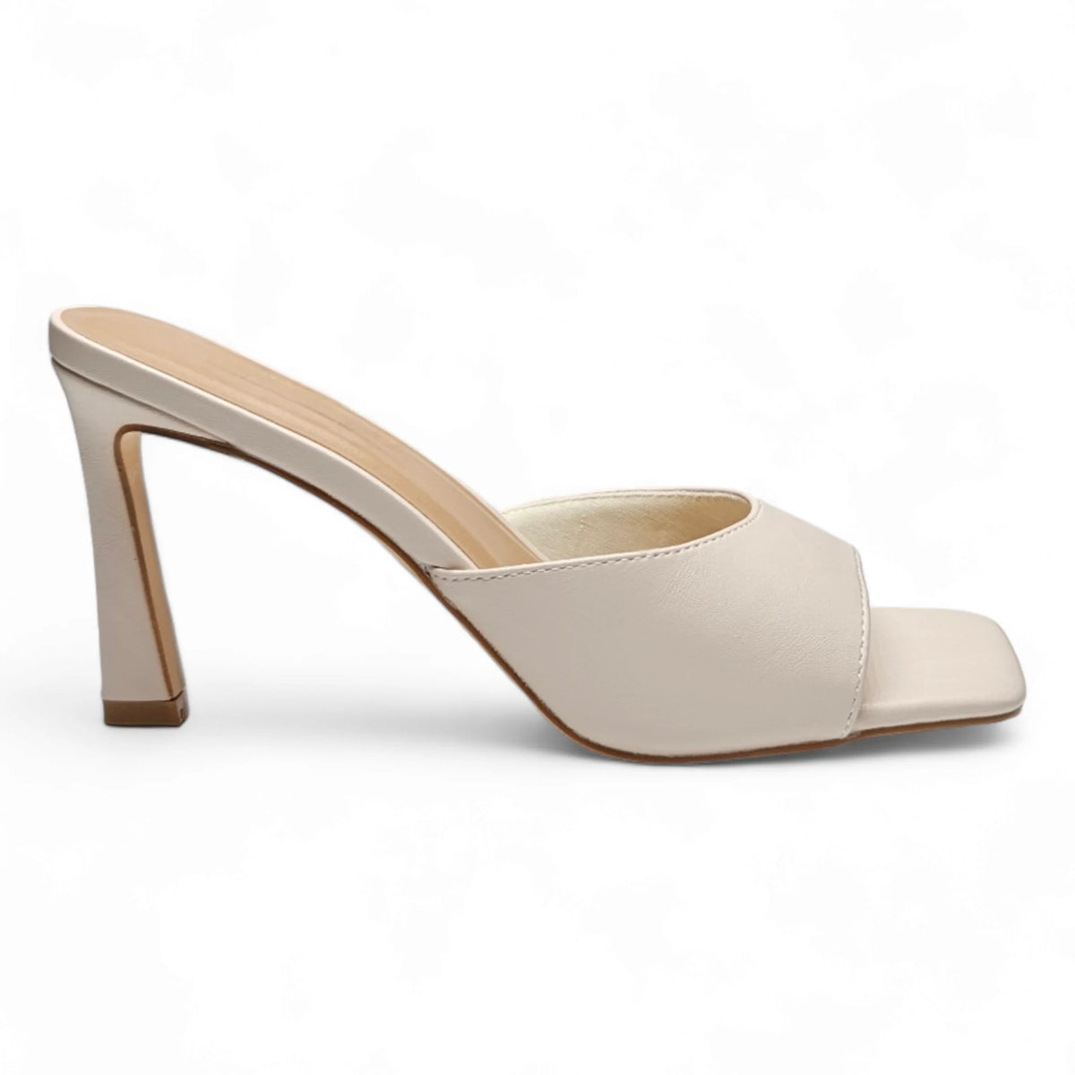 Cream-colored Steam Heeled Mule sandal with square toe and chunky heel