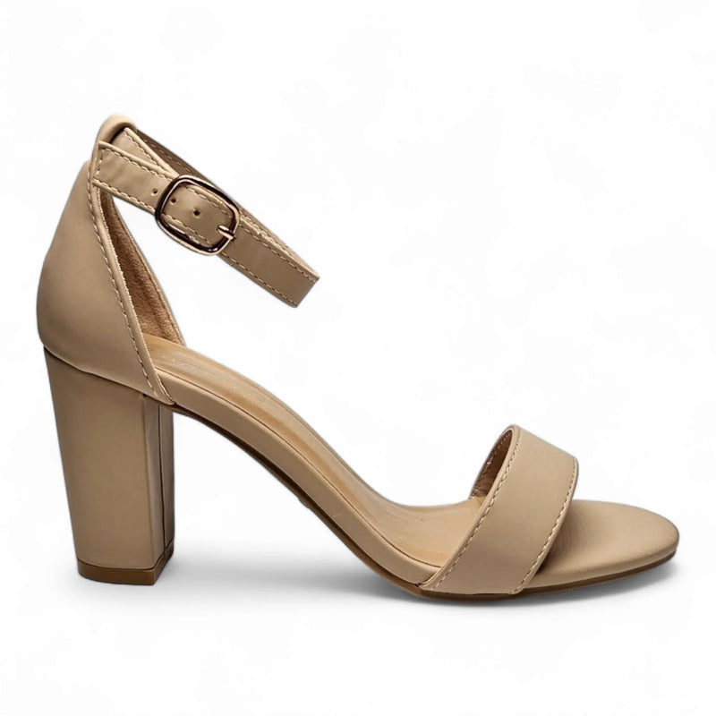 Beige high-heeled sandal with ankle strap and block heel, the perfect classic chunky style