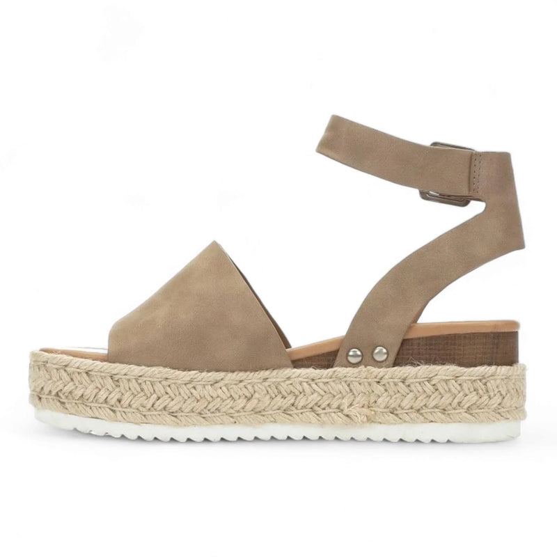 Beige platform sandals with espadrille sole and ankle strap for Summer Platform Wedges