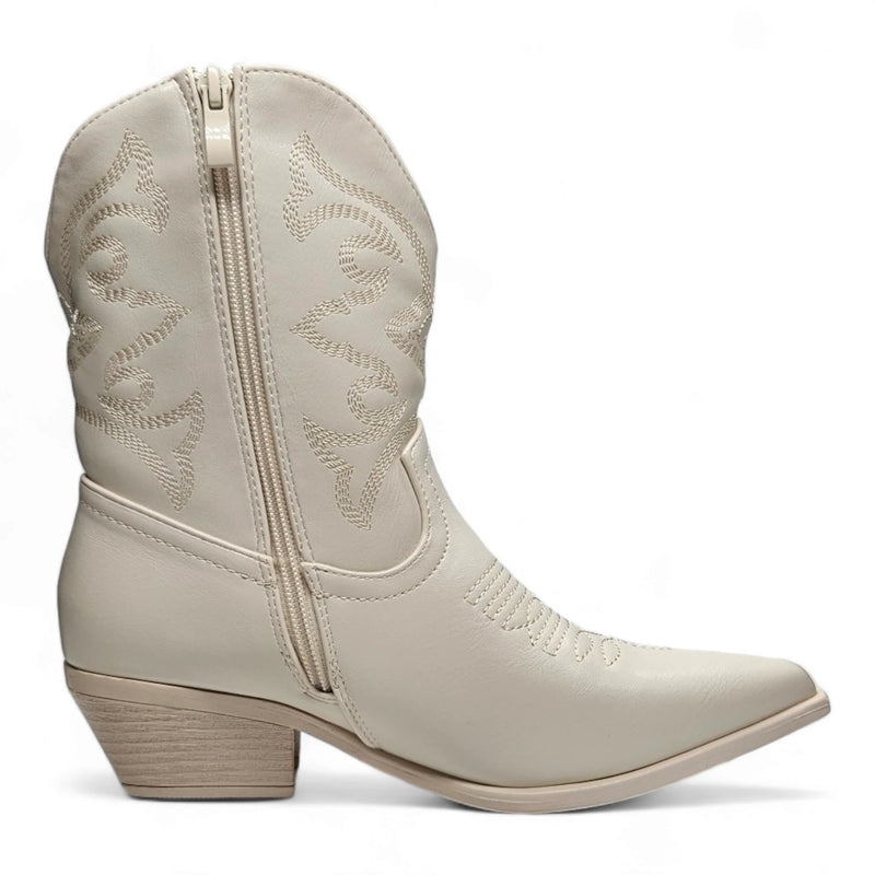 White leather cowboy boot Willa Wonka with decorative stitching and side zipper